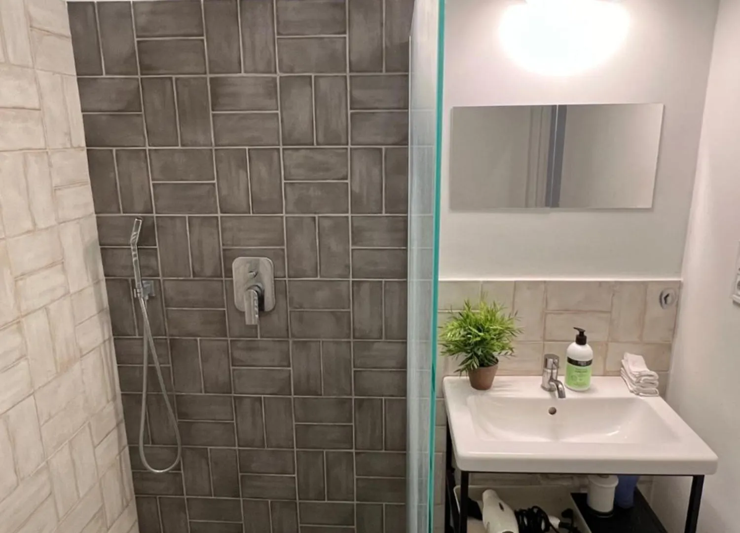 Twin Apartments Budapest 0*,  Hungary