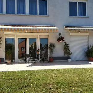  Apartament Homy In Buda, With Safe Garage And Terrace